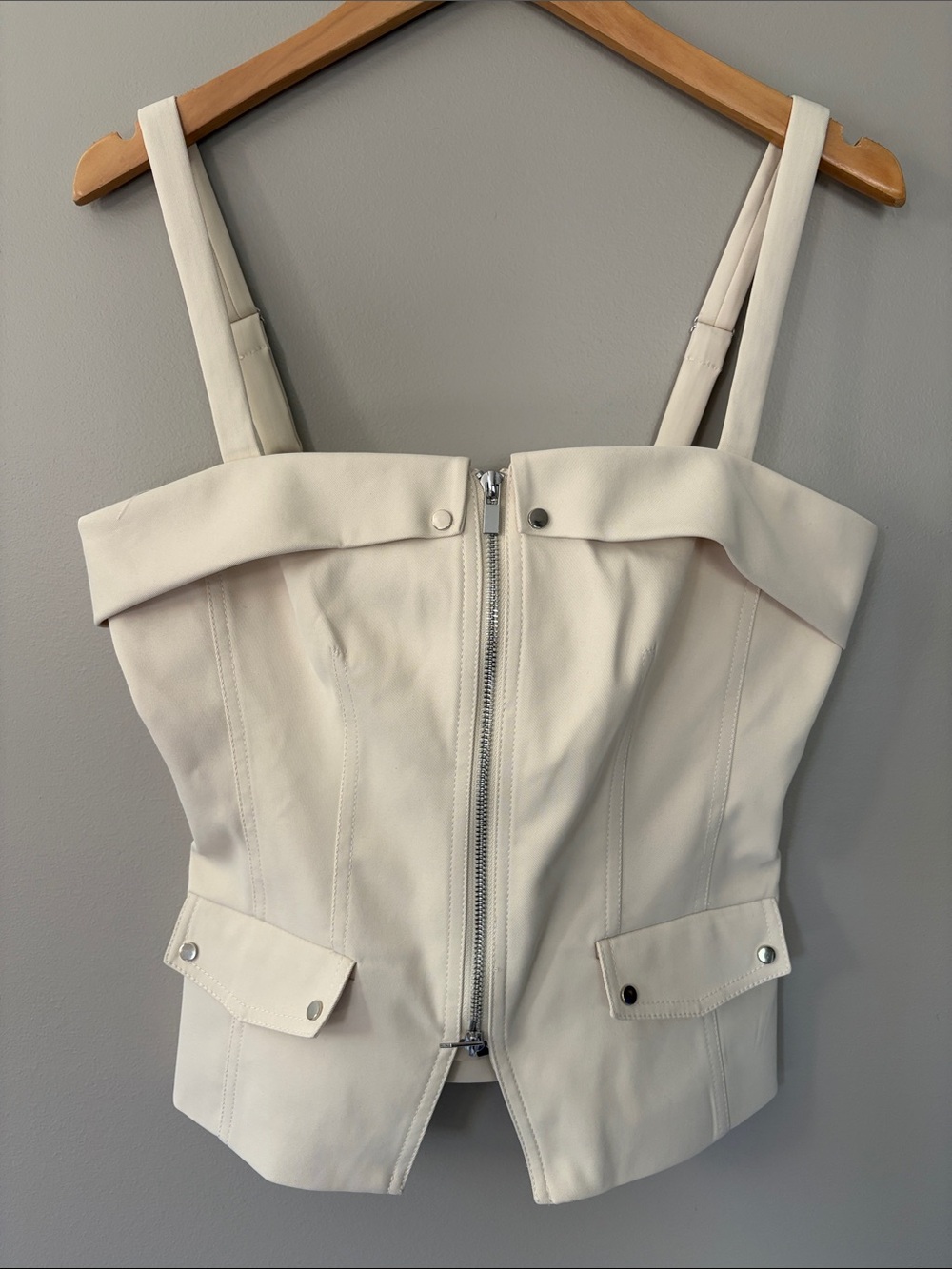 Toccin Brienna Zip Front Moto Top Cream Structured Bustier Vest Size 6 NWT